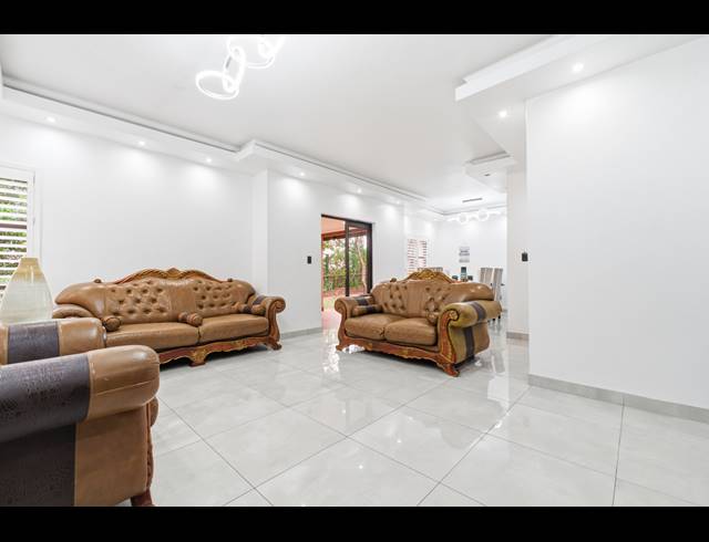 4 BEDROOM DUPLEX FOR SALE IN HILLTOP PRIVATE ESTATE